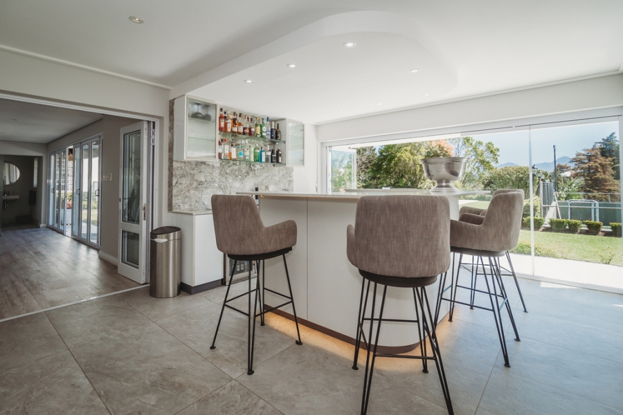 5 Bedroom Property for Sale in Glenwood Western Cape